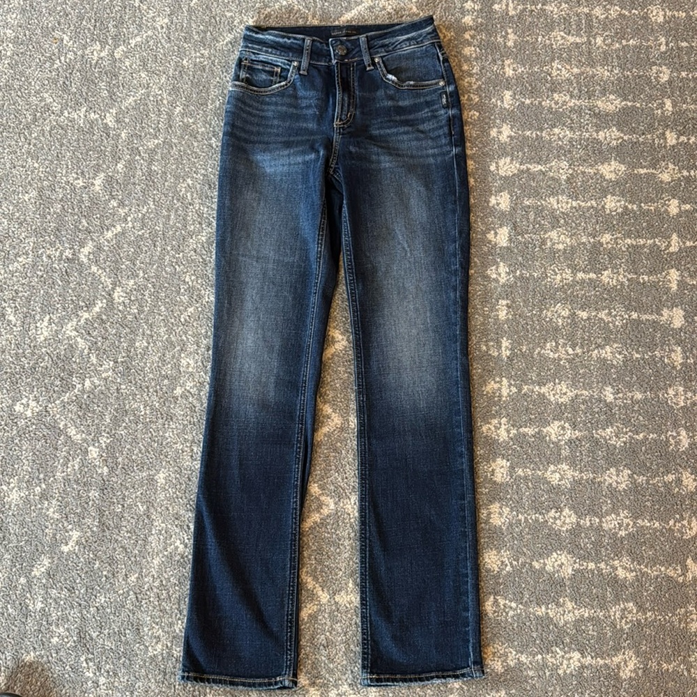 Silver Avery Straight